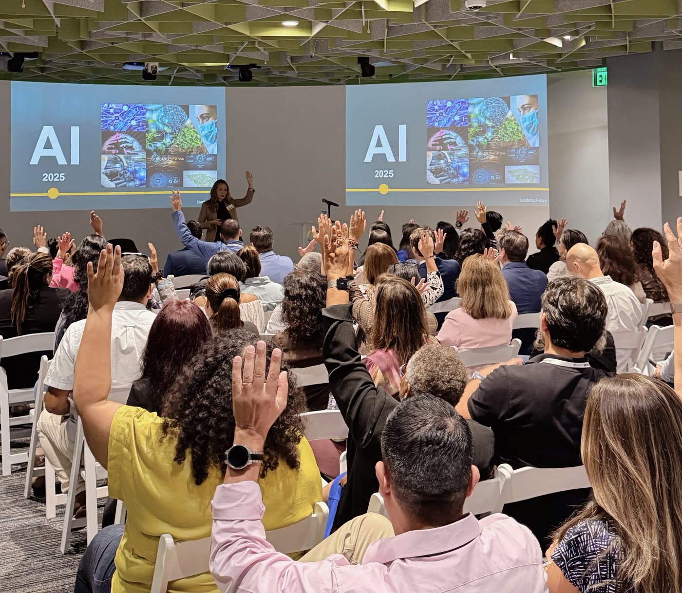Tarja Stephens | AI-Powered Leadership: Unlock Your Competitive Edge